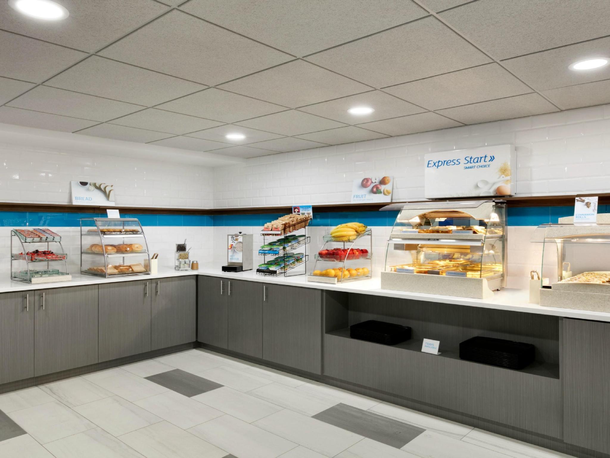Holiday Inn Express - Williamsburg Busch Gardens Area By Ihg Extérieur photo