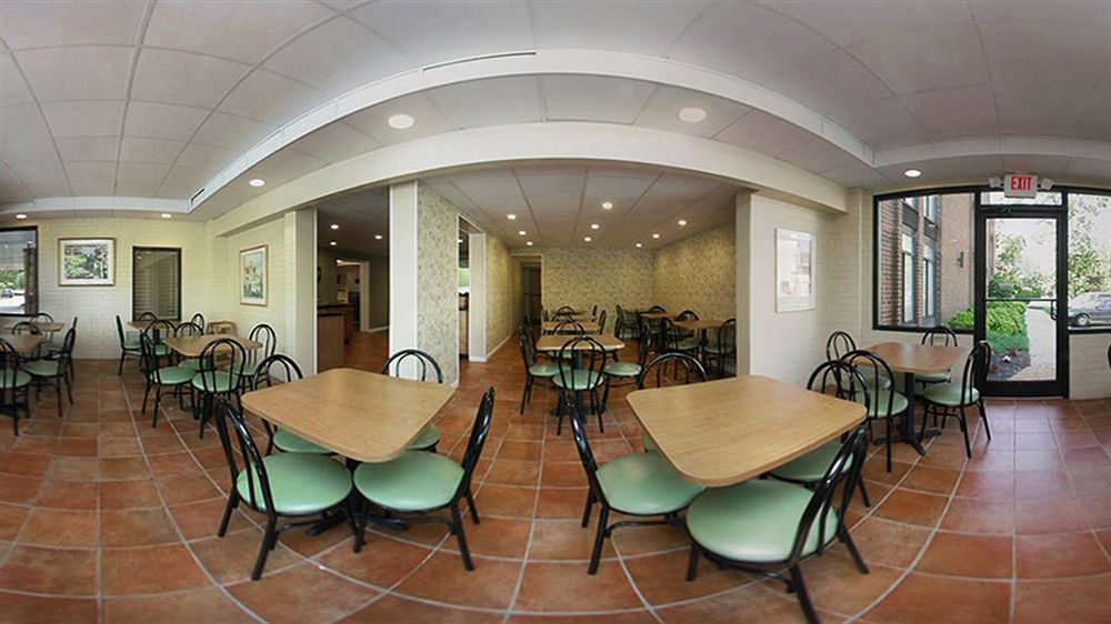Holiday Inn Express - Williamsburg Busch Gardens Area By Ihg Extérieur photo