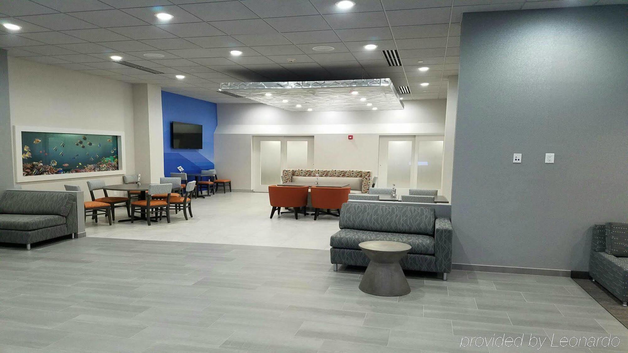 Holiday Inn Express - Williamsburg Busch Gardens Area By Ihg Extérieur photo