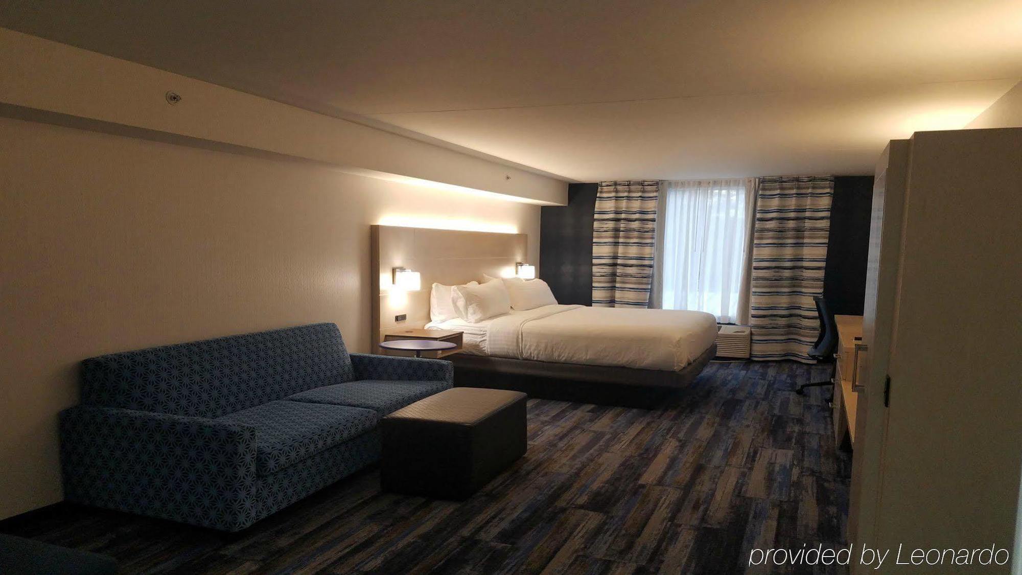 Holiday Inn Express - Williamsburg Busch Gardens Area By Ihg Extérieur photo